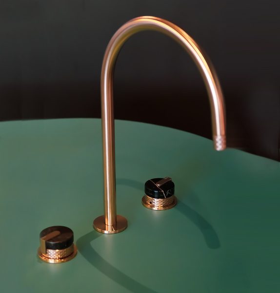 qoop-collection-bathroom-round-1